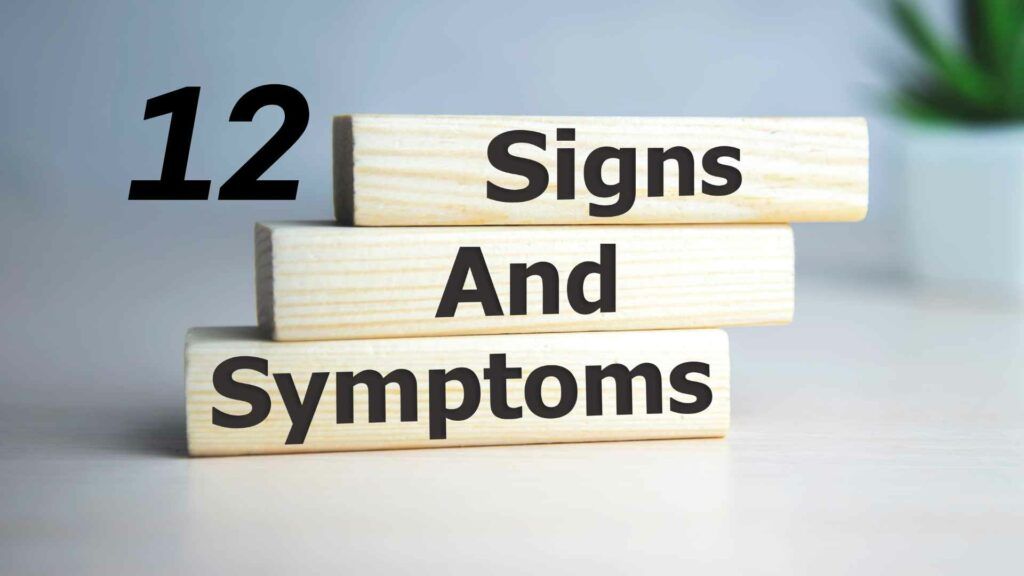 Folgende Worte auf Holzstäbchen dargestellt: Signs and Symptoms